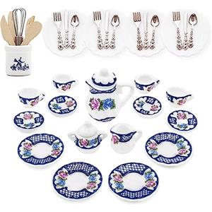 Odoria 1/12 Servizio da Tè Porcellana 15Pzs Miniaturas Accessori Casa Bambole con 16Pzs Piatti Posate e Utensili Cucina Miniatura, Plaid Blu