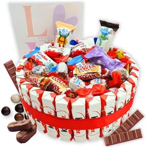 IAMI Kinder Torta Al Cioccolato + Miniatures - Regalo Per San Valentino. + 80 Cioccolatini Kinder - Torta 20 cm [IAMI]