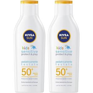 NIVEA SUN Latte Solare Kids Sensitive Protect & Play FP 50+ 200 ml, Crema Solare Bambini e Neonati dai 6 Mesi in su, Crema solare 50+ Resistente all'Acqua (Confezione da 2)