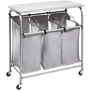 Amazon Basics Rettangolare Carrello raccogli biancheria con 3 sacchi e asse da stiro da tavolo (colore grigio), 80 cm x 41 cm x 84cm