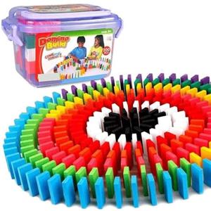 BAKAJI Set da 200 Tasselli Gioco Mattoncini Domino Legno Colorato, Giocattolo per Bambini, Adulti, Ragazzi, Costruzioni e Percorsi ad Effetto, Giochi di Abilità per Tutte le Età, Giocattoli da Tavola