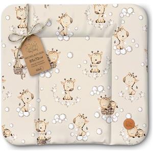Totsy Baby Fasciatoio neonato 85 x 72 cm - materassino portatile universale lavabile e impermeabile su cassettiera lavatrice e tavolo cuscino da viaggio tappetino materasso Oeko-Tex Giraffe