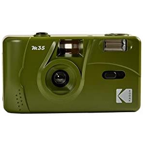 Kodak M35 DA00254, Macchina fotografica da 35 mm ricaricabile, con obiettivo grandangolare fisso, mirino ottico, flash integrato, batteria AAA, verde oliva