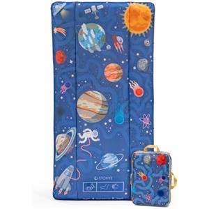 Stokke JetKids™ CloudSleeper™ Lettino Gonfiabile Aereo, Space Maze | Materassino gonfiabile da viaggio tutto in uno per bambini, ovunque tu vada.