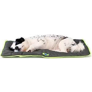Ferplast Cuccia Cane e Gatto Antigraffio e Impermeabile, Tessuto Tecnico Resistente Tech, JOLLY Taglia Media, Materassino Lavabile in Lavatrice a 30°, 83 x 50 x 3,5 cm, Nero