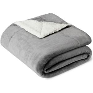 Amazon Basics Manta de Pelo Sherpa, 127 x 152 cm, Gris Oscuro