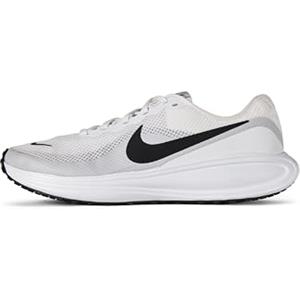 Nike Revolution 8 Sneaker