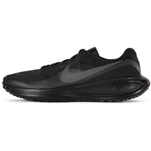 NIKE Men's Revolution 8Sneaker