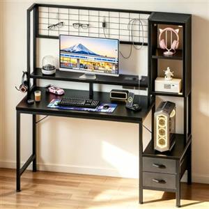 JUMMICO Scrivania Da Gaming 140cm con Illuminazione LED Colorata, Alimentazione Integrata, Mensola per Schermo, Ganci Portaaccessori e Due Cassetti in Tessuto, Scrivania Ufficio Multifunzione Nera