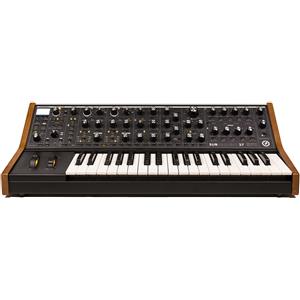 Moog Subsequent 37