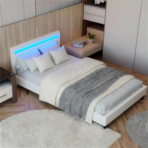 Juskys letto imbottito Paris da 120x200 cm in bianco - Letto con illuminazione LED, rete a doghe e testata - Struttura moderna con rivestimento in similpelle