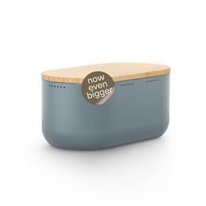 LARS NYSØM Portapane Moderno in Metallo - Contenitore Porta Pane da Cucina | 34.5x18.5x15.8cm Acciaio Inox Portapane - Freschezza Duratura - Piedini Antiscivolo e Coperchio in Bambù Adatto come Tagliere